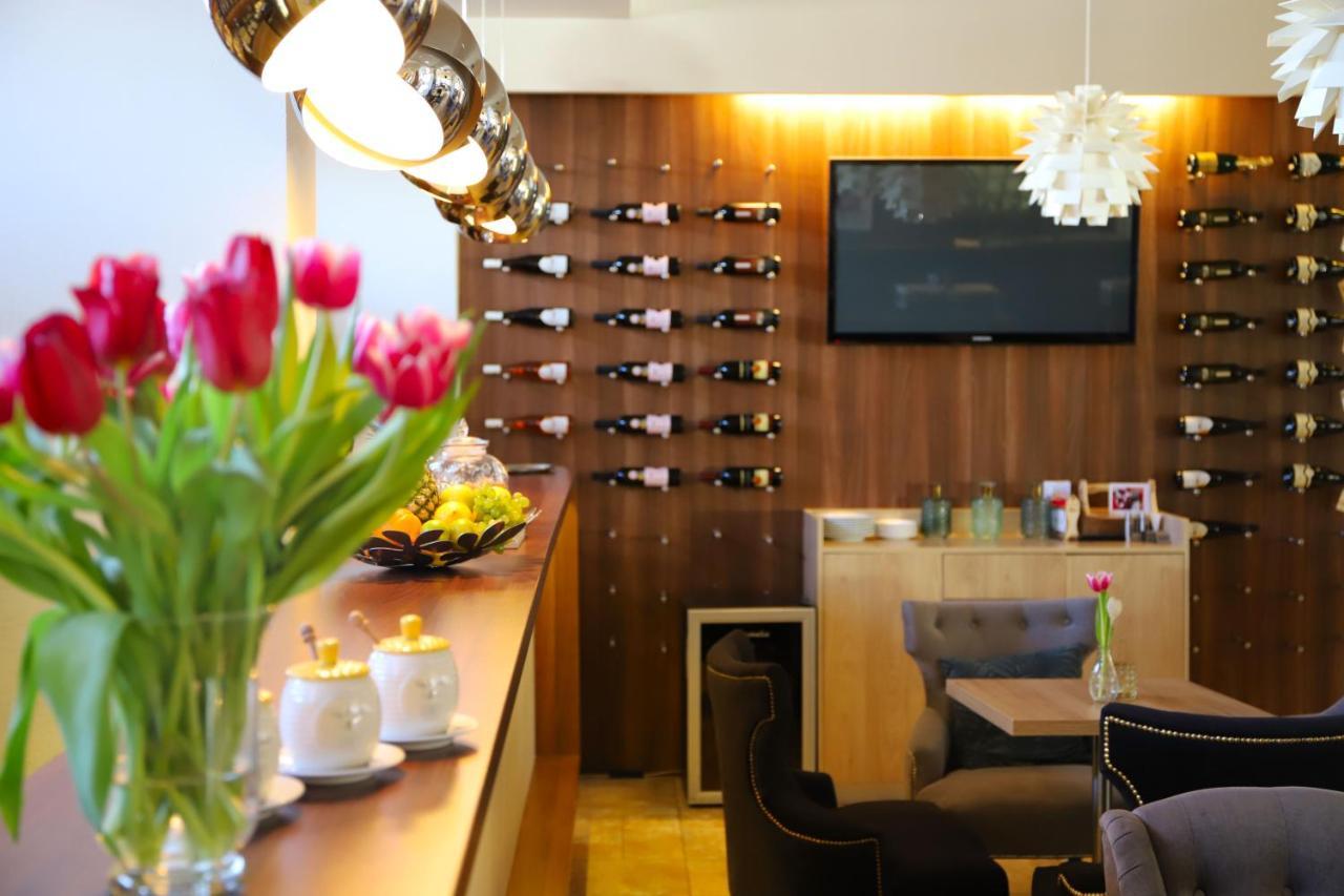 Hotel Rezident Turčianske Teplice Extérieur photo