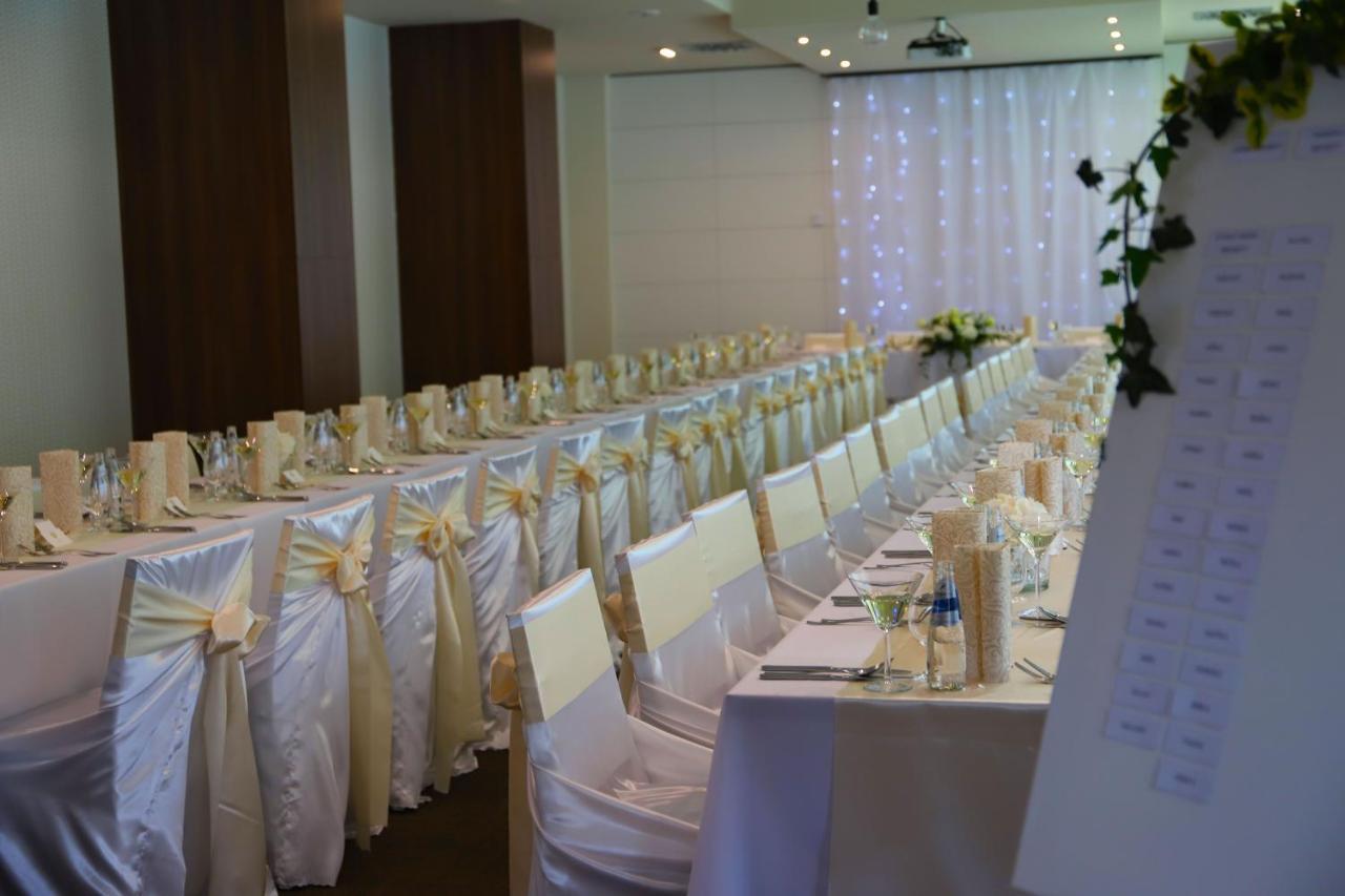 Hotel Rezident Turčianske Teplice Extérieur photo