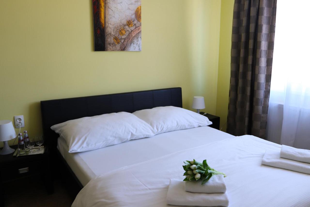 Hotel Rezident Turčianske Teplice Extérieur photo