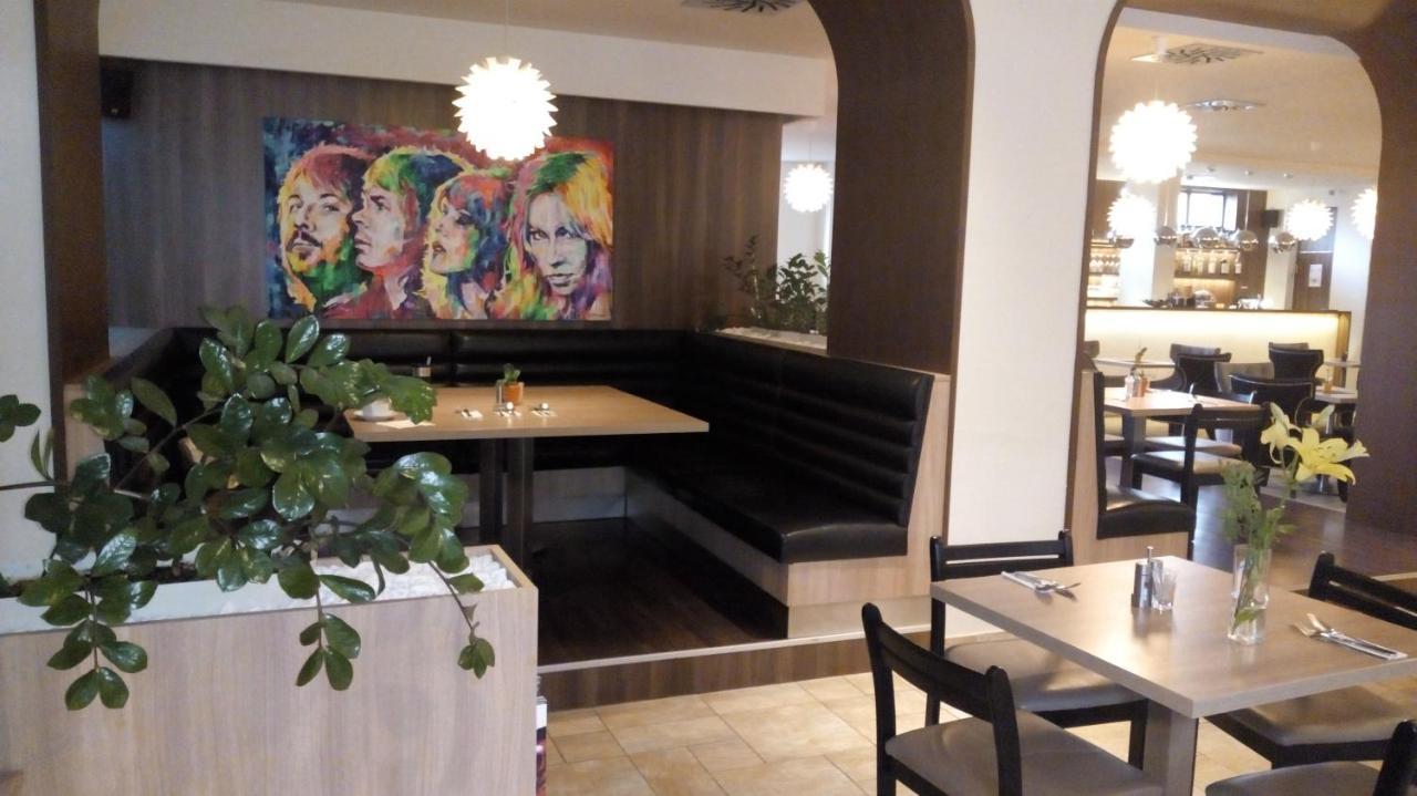 Hotel Rezident Turčianske Teplice Extérieur photo